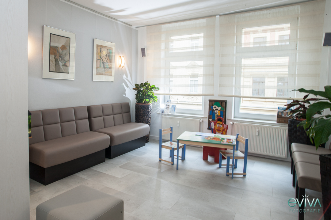 Innenansicht der Zahnarztpraxis Angela Schöder